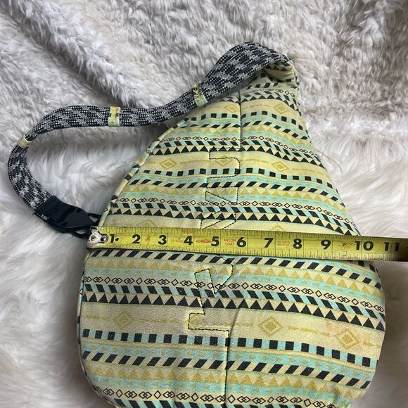 Kavu rope sling bag canvas yellow,green &black backpack. - Picture 5 of 9